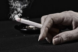 Cigarette_hand260